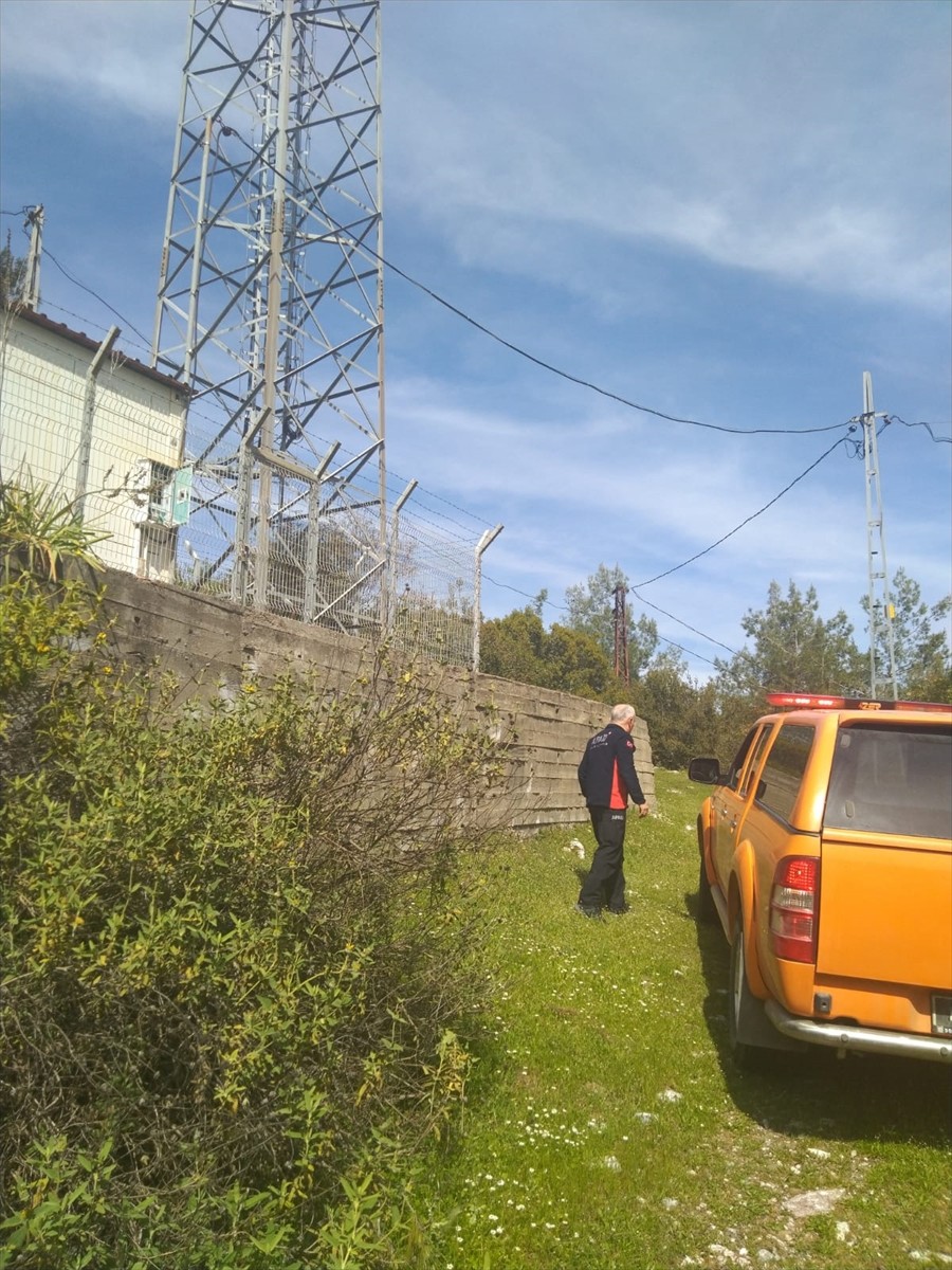 Muğla'nın Ula ilçesinde 3 gündür kayıp olarak aranan kişinin ormanlık alanda cesedi bulundu.