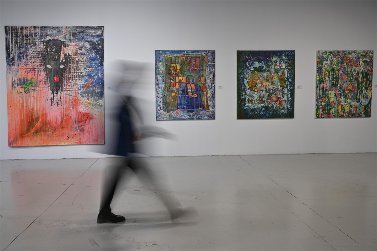 Mustafa Cemal Yıldırım'ın "Musto: Aidiyet Katmanları" isimli kişisel sergisi, Ankara'da...