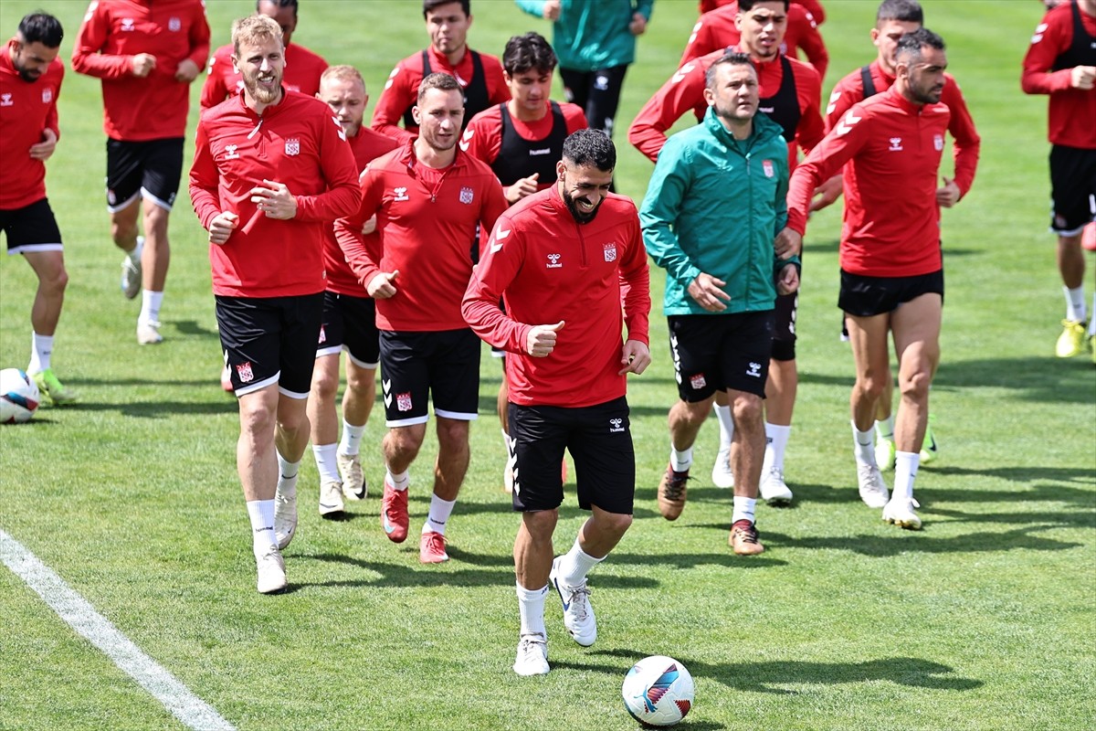 Net Global Sivasspor, Trendyol Süper Lig'in 33. haftasında sahasında Onvo Antalyaspor ile...