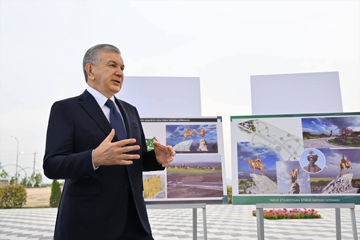 Orta Asya topraklarından çıkarak Hindistan’ı fetheden ve orada Büyük Babür İmparatorluğunu kuran...