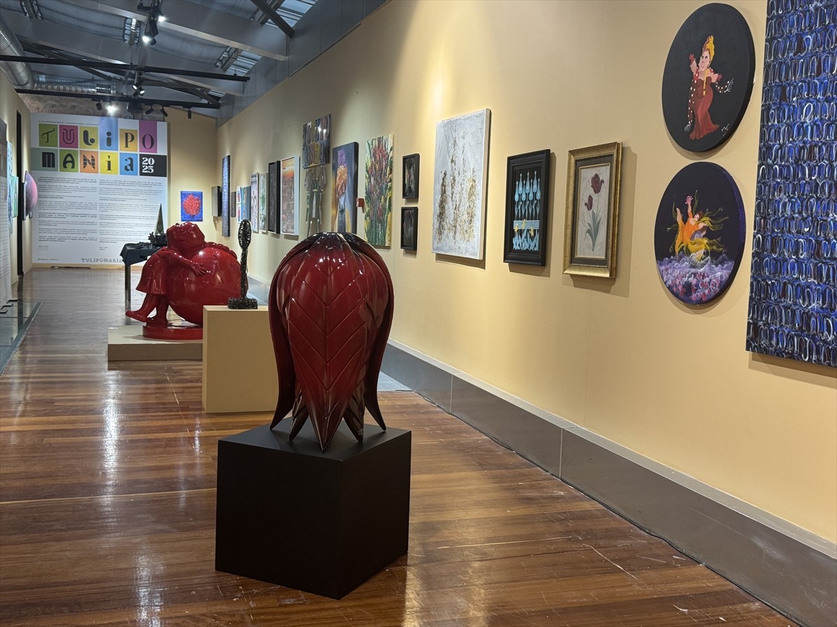 "2. Tulipomania: Lale Çılgınlığı" Sergisi, İstanbul Lale Müzesi'nde sanatseverlerle...