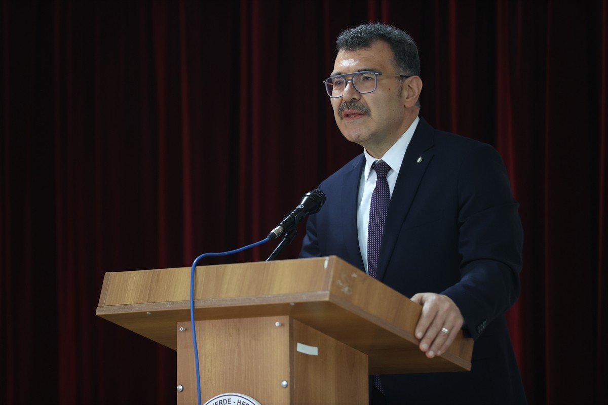 "Bilim ve Teknoloji Odaklı Genç İnsan Kaynağımız ile Birlikte Başarıyoruz" konferansı, Kırklareli...