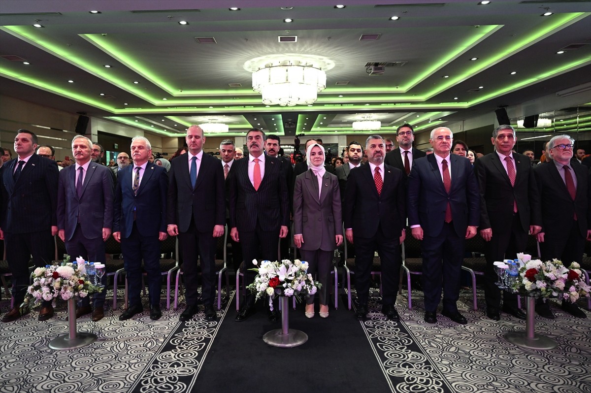 Radyo ve Televizyon Üst Kurulunca (RTÜK) tarafından, medya içeriklerinin toplumsal yapı üzerindeki...