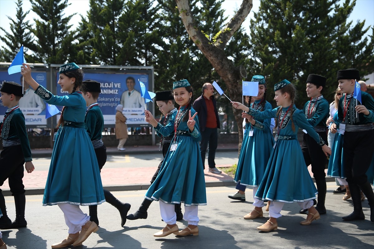 Sakarya'da farklı ülkelerden geleneksel halk danslarının sergileneceği "Sakarya 15. Uluslararası...