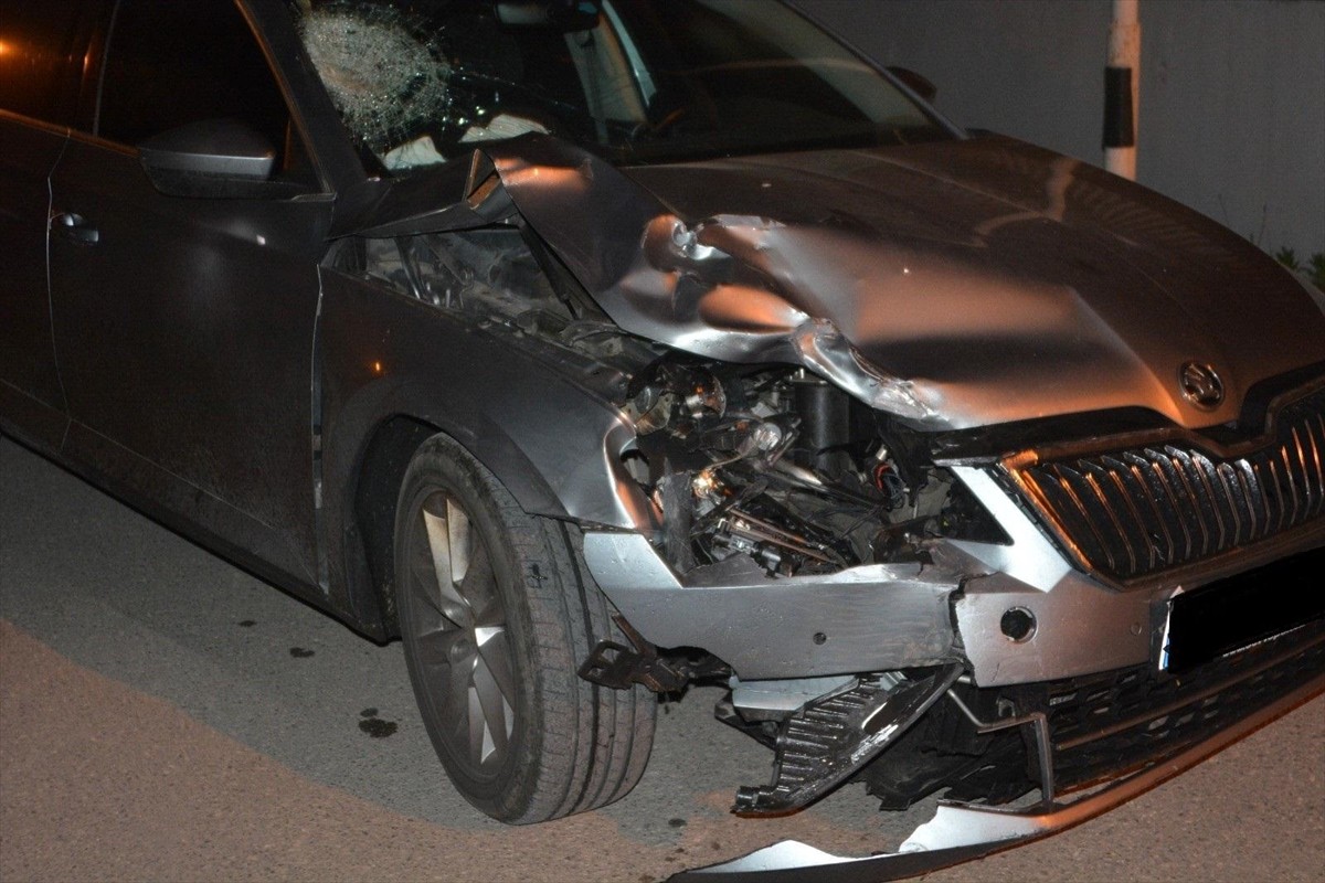 Sakarya'nın Karasu ilçesinde çarptığı motosikletlinin ölümüne neden olan alkollü sürücü gözaltına...