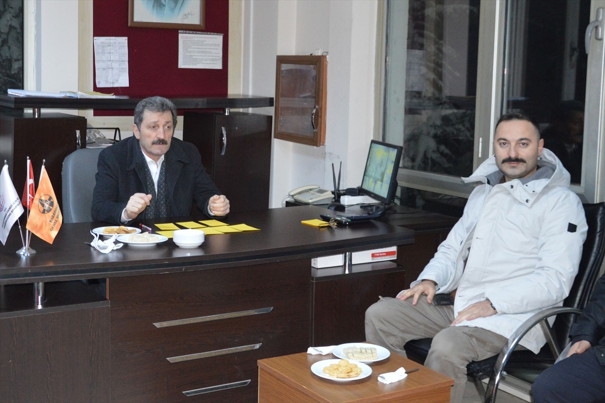 Samsun Valisi Orhan Tavlı, yoğun kar yağışı ve kazalar nedeniyle sık sık ulaşıma kapanan...