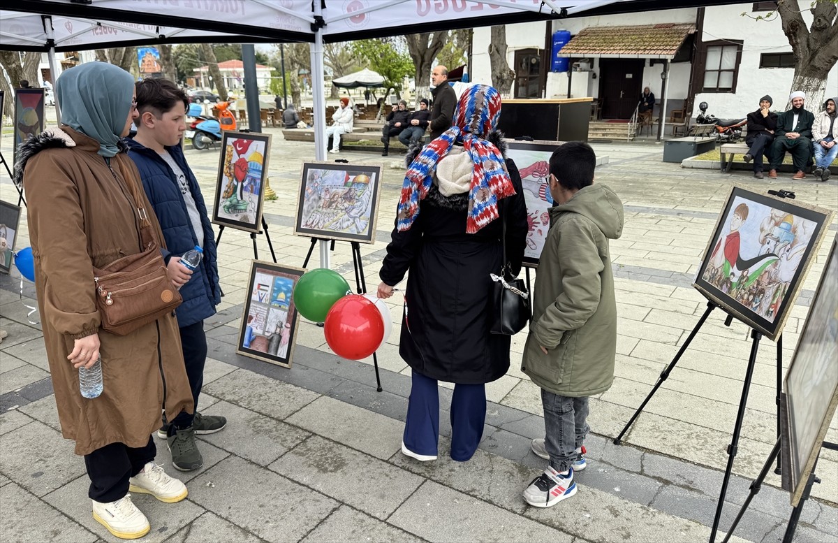 Sinop'ta, İsrail'in Gazze'deki saldırılarına tepki göstermek amacıyla "Gazze ölüyor, ayağa kalk"...
