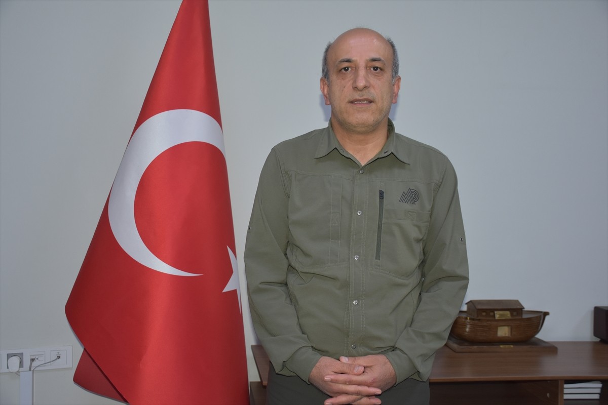 Şırnak'ın Cizre ilçesinde aracında ticareti yasaklanan 21 kınalı keklik bulunan sürücüye 76 bin...