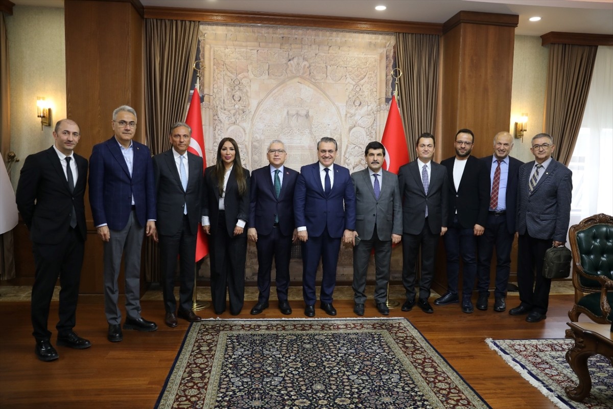 Sivas'ta Sağlık ve Termal Turizm Değerlendirme Toplantısı düzenlendi. Sivas Valisi Yılmaz Şimşek...