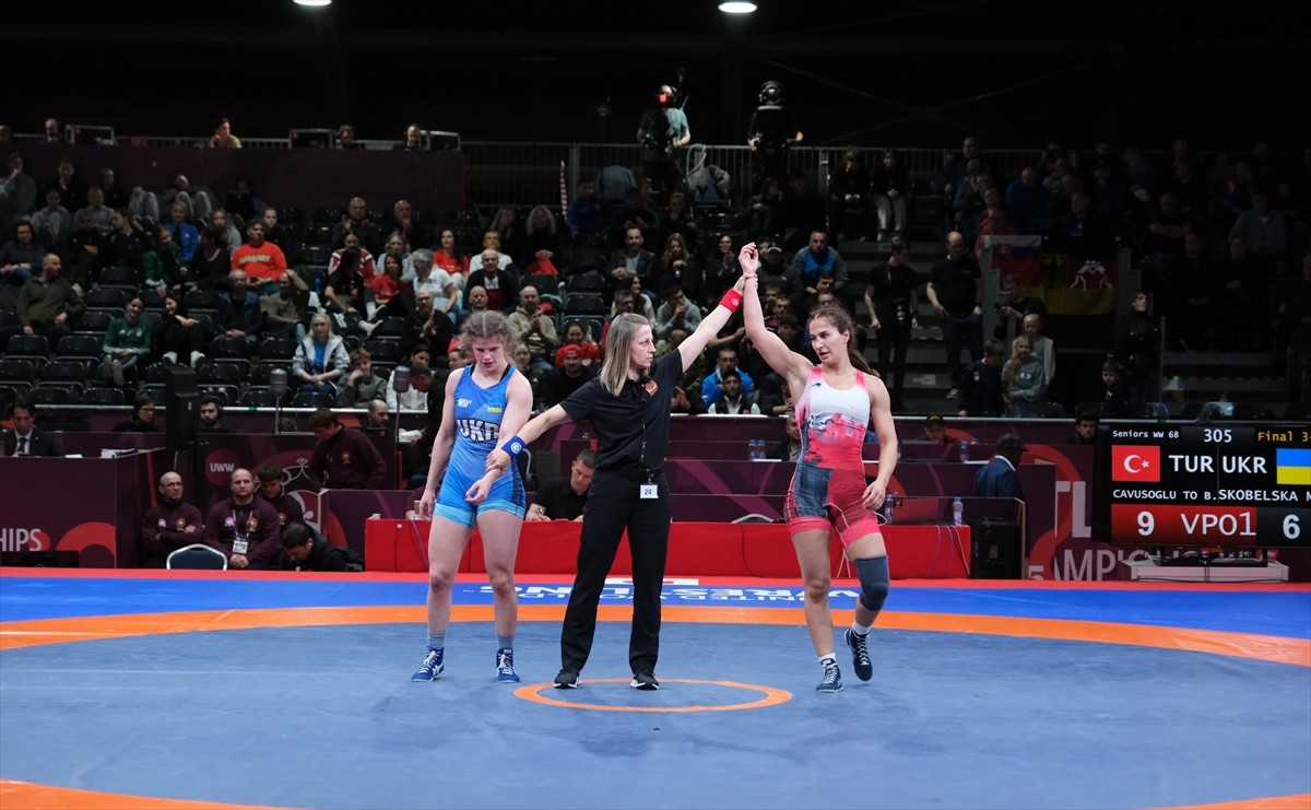 Slovakya'da düzenlenen 2025 Avrupa Güreş Şampiyonası'nda milli sporcu Buse Tosun Çavuşoğlu...