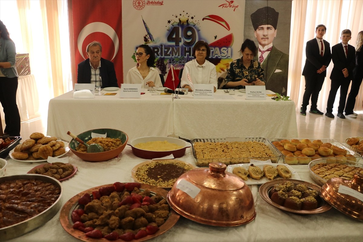 Tekirdağ'da Turizm Haftası kapsamında yöresel tatlı yarışması düzenlendi. İl Kültür ve Turizm...