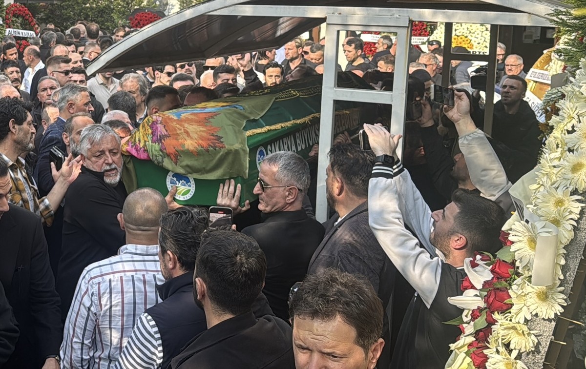 Teknik direktör Bülent Uygun'un 29 yaşında vefat eden kızı Almina Tude Uygun’un cenazesi...