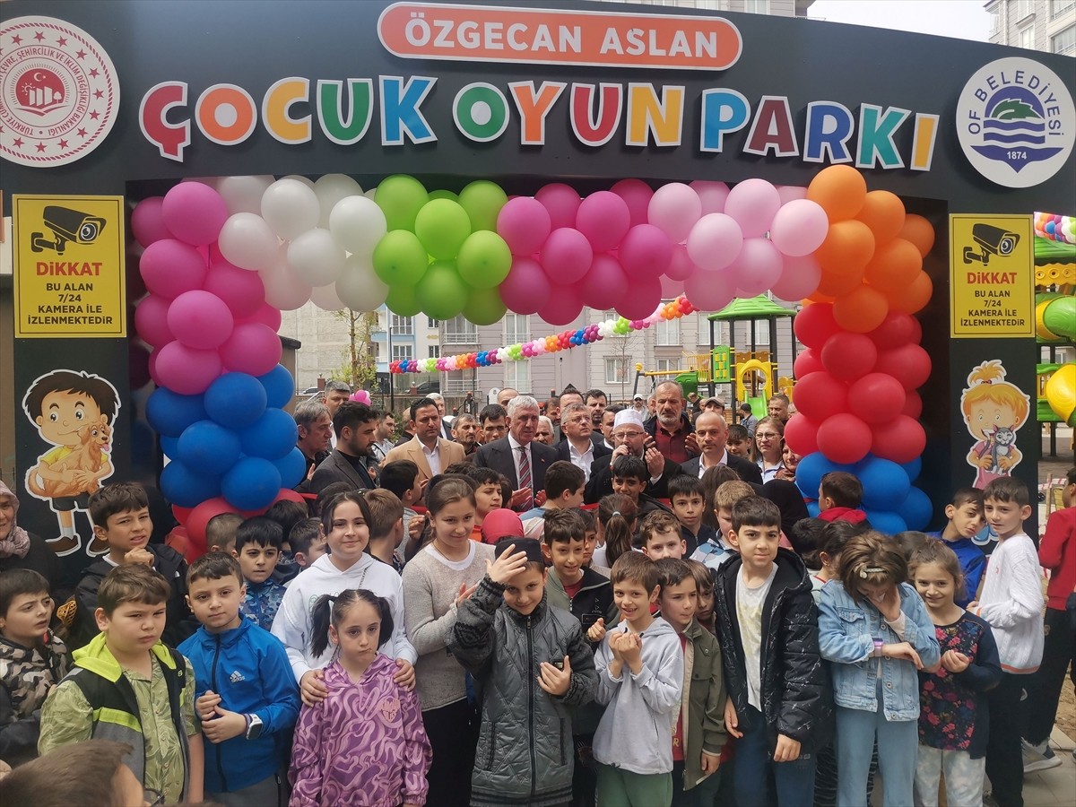 Trabzon'da, Mersin'in Tarsus ilçesinde 2015'te öldürülen üniversite öğrencisi Özgecan Aslan'ın...