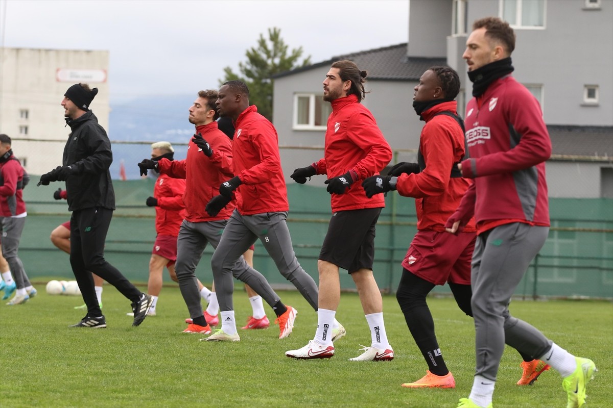 Trendyol 1. Lig'in 33. haftasında Sakaryaspor ile karşılaşacak Geosis Boluspor, hazırlıklarını...