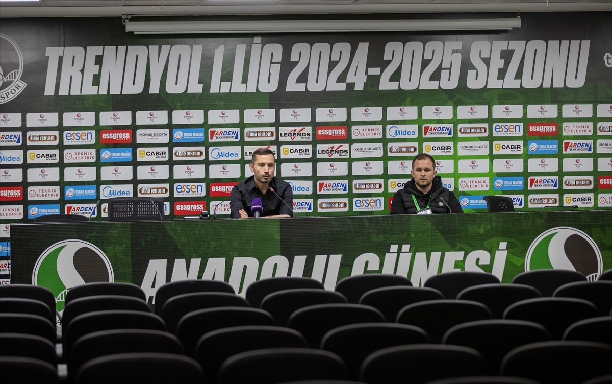 Trendyol 1. Lig'in 34. haftasında Sakaryaspor, Yeni Sakarya Atatürk Stadyumu'nda Siltaş Yapı...