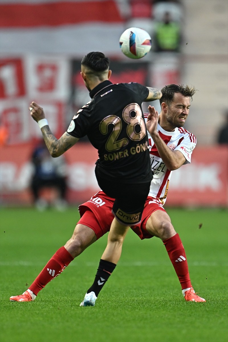 Trendyol Süper Lig'in 30. haftasında Onvo Antalyaspor ile Reeder Samsunspor, Corendon Airlines...