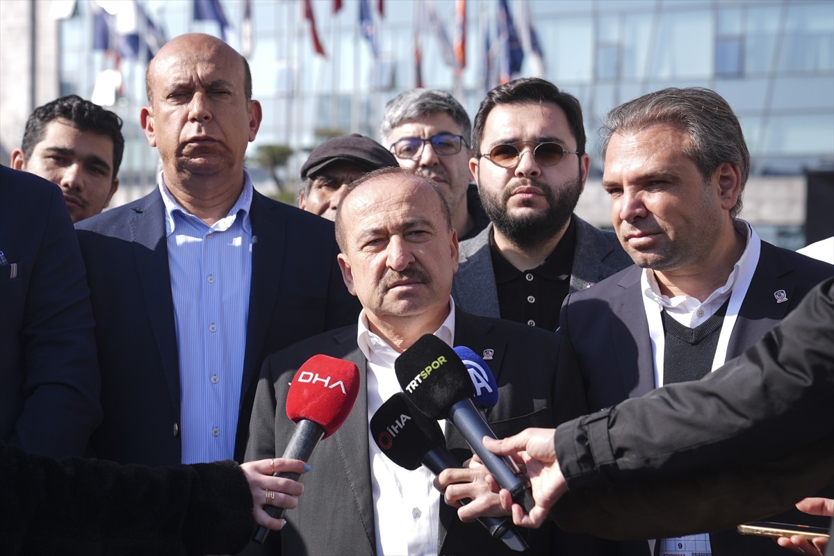 Trendyol Süper Lig'in 32. haftasında RAMS Başakşehir ile Gaziantep FK takımları Başakşehir Fatih...