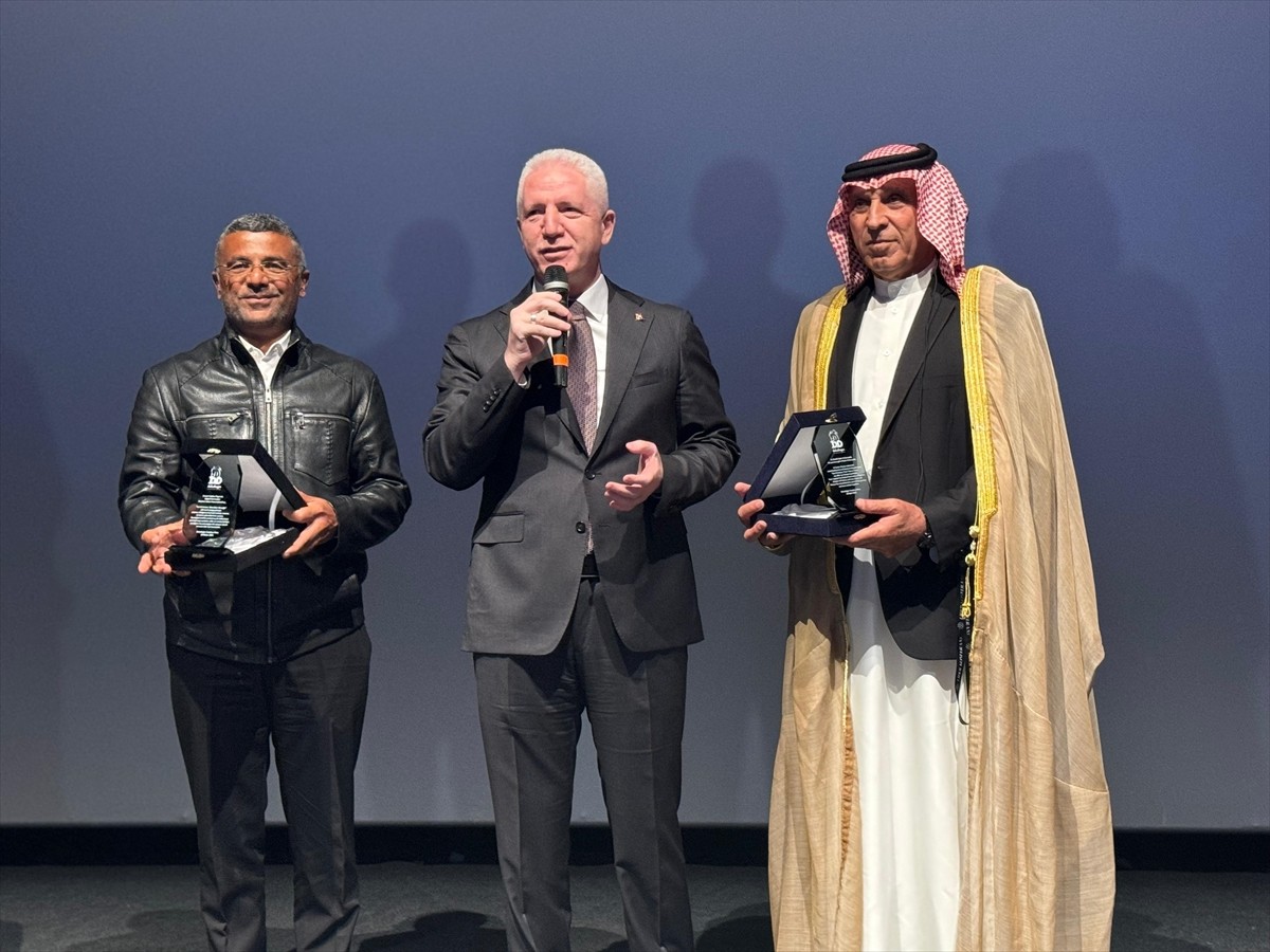 TRT ortak yapımı "Kut'ül Amare: Masaldan Gerçeğe" belgeselinin galası, Atlas 1948 Sineması'nda...