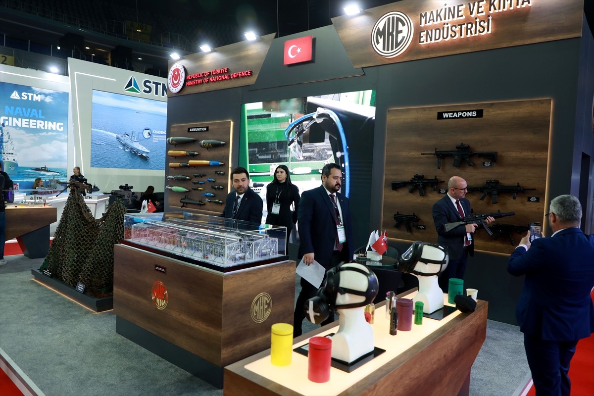 Türk savunma sanayisi firmaları, Hırvatistan'ın başkenti Zagreb'de açılan Adriyatik Savunma ve...