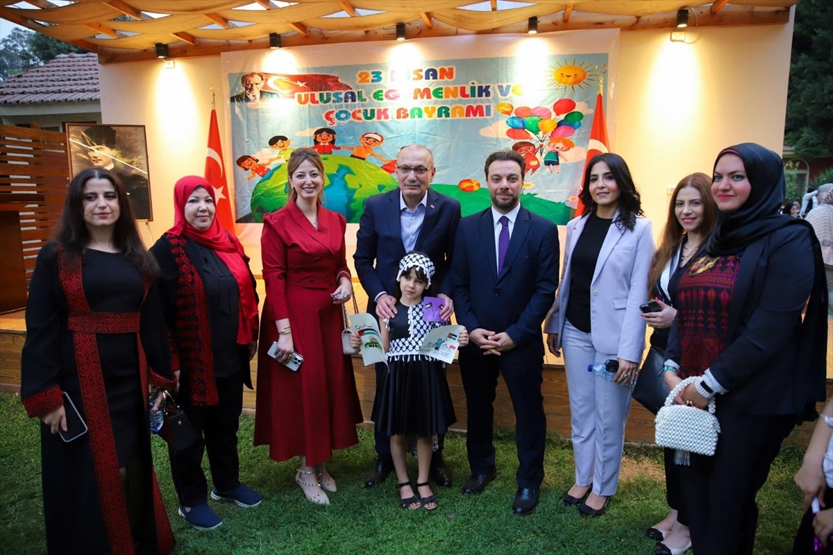 Türkiye'nin Kahire Büyükelçiliğinde 23 Nisan Ulusal Egemenlik ve Çocuk Bayramı, Türk, Mısırlı ve...