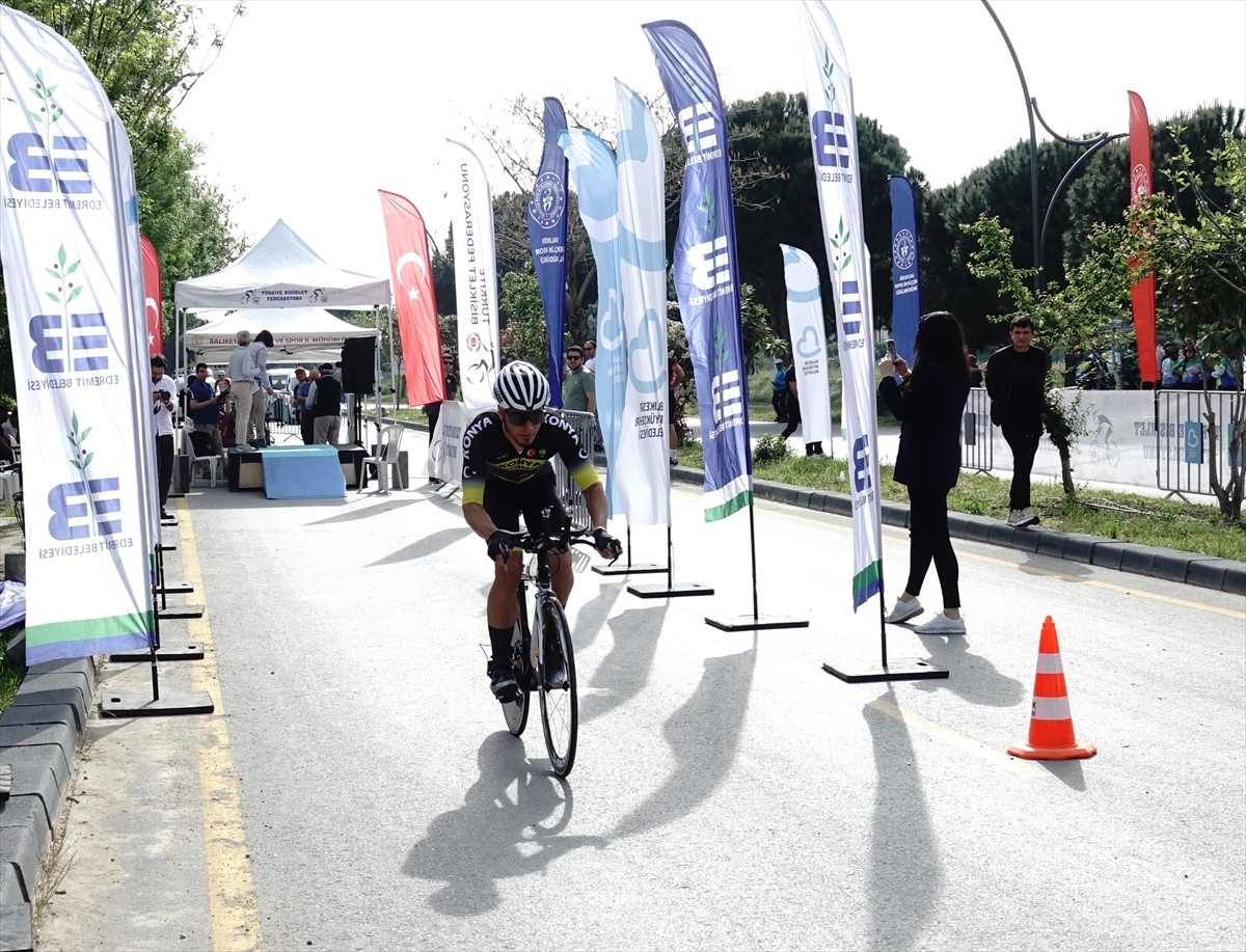 Türkiye Bisiklet Federasyonunca düzenlenen Türkiye Kupası 3. Etap Puanlı Yol Yarışları...