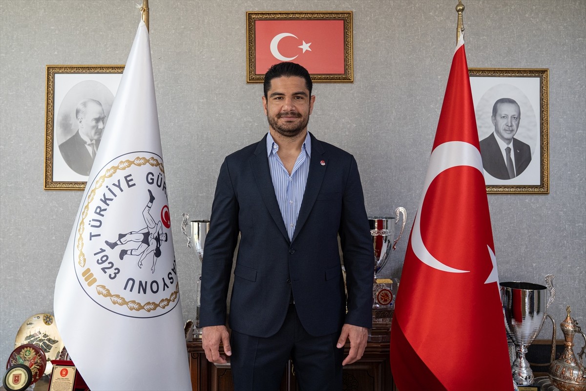 Türkiye Güreş Federasyonu Başkanı Taha Akgül, AA muhabirine Avrupa Şampiyonası ile ilgili...