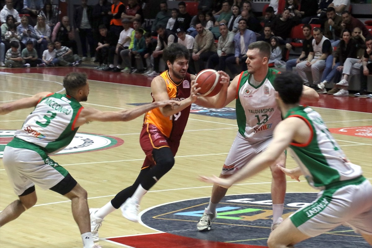 Türkiye Sigorta Basketbol Süper Ligi'nin 24. haftasında Semt77 Yalovaspor Basketbol ile...