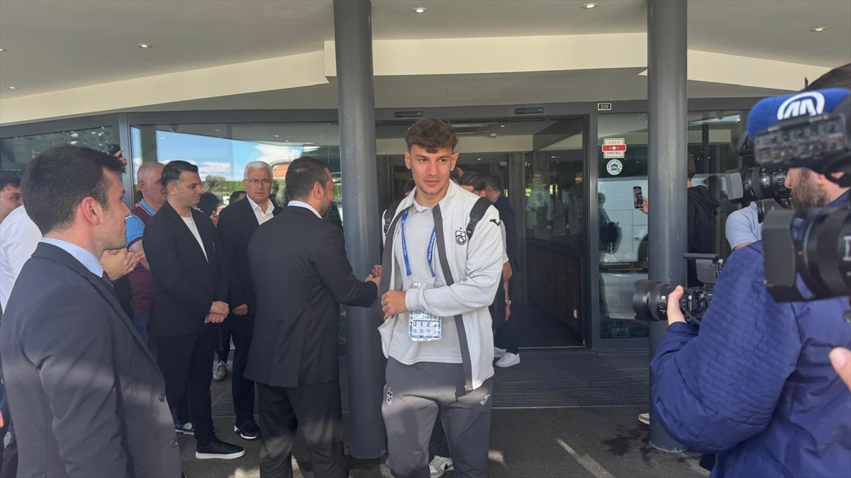 UEFA Gençlik Ligi'nde finalinde Trabzonspor 19 Yaş Altı Futbol Takımı, İspanya temsilcisi...