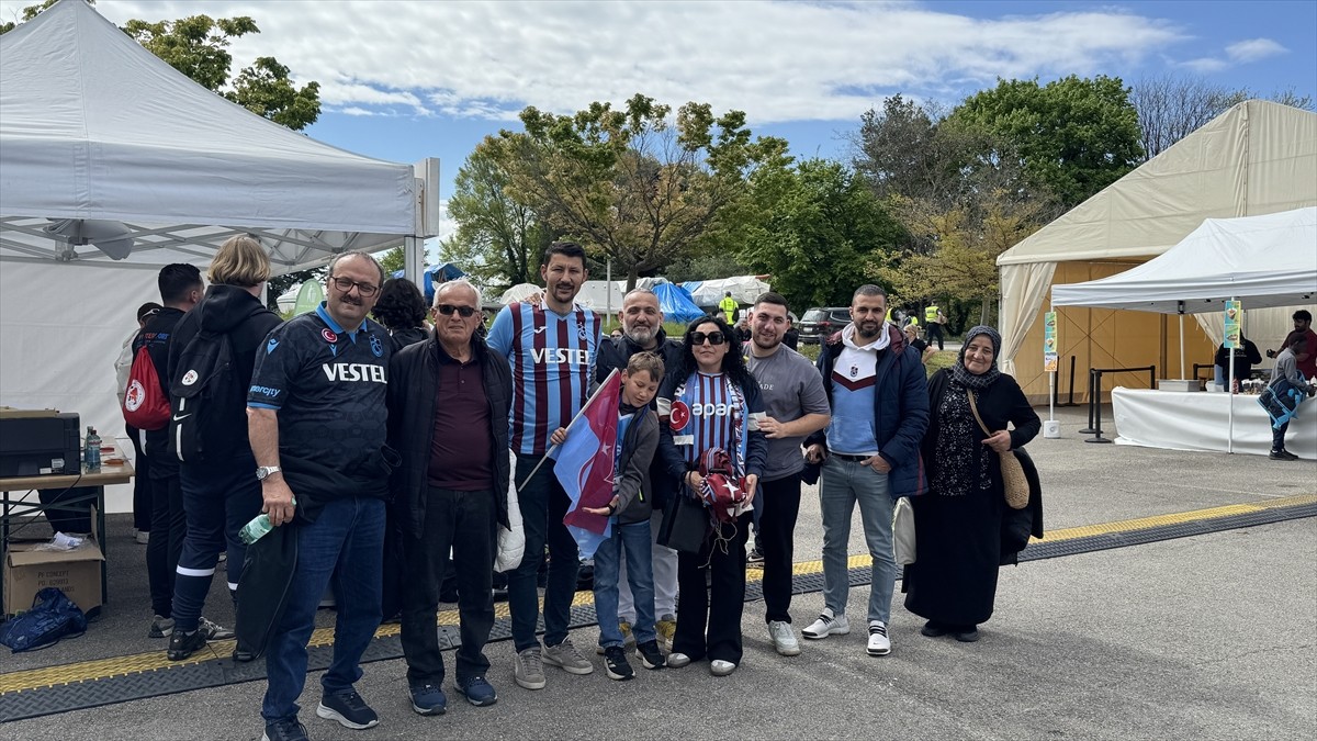 UEFA Gençlik Ligi yarı finalinde Salzburg ile karşılaşacak Trabzonspor 19 Yaş Altı Takımı'nı...