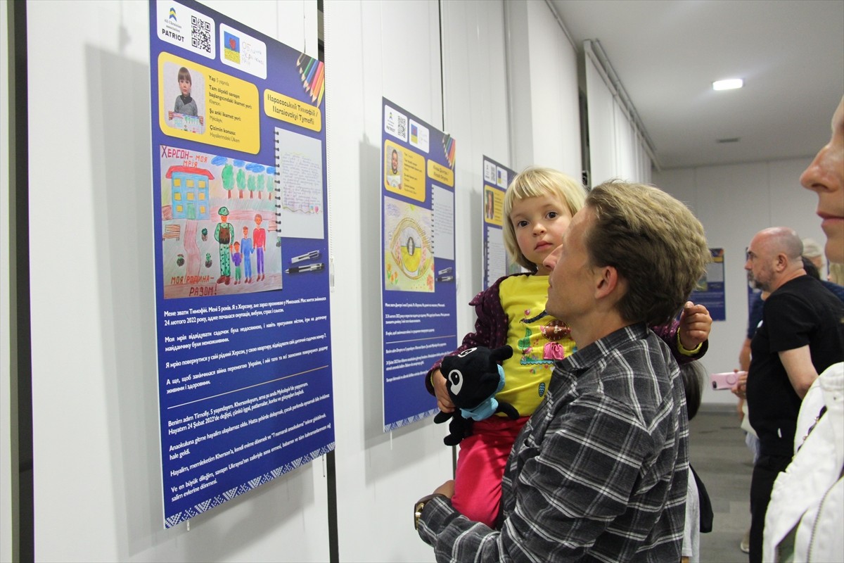 Ukrayna'da savaş koşullarında yaşayan ve savaş nedeniyle farklı ülkelerde yaşamak zorunda kalan...