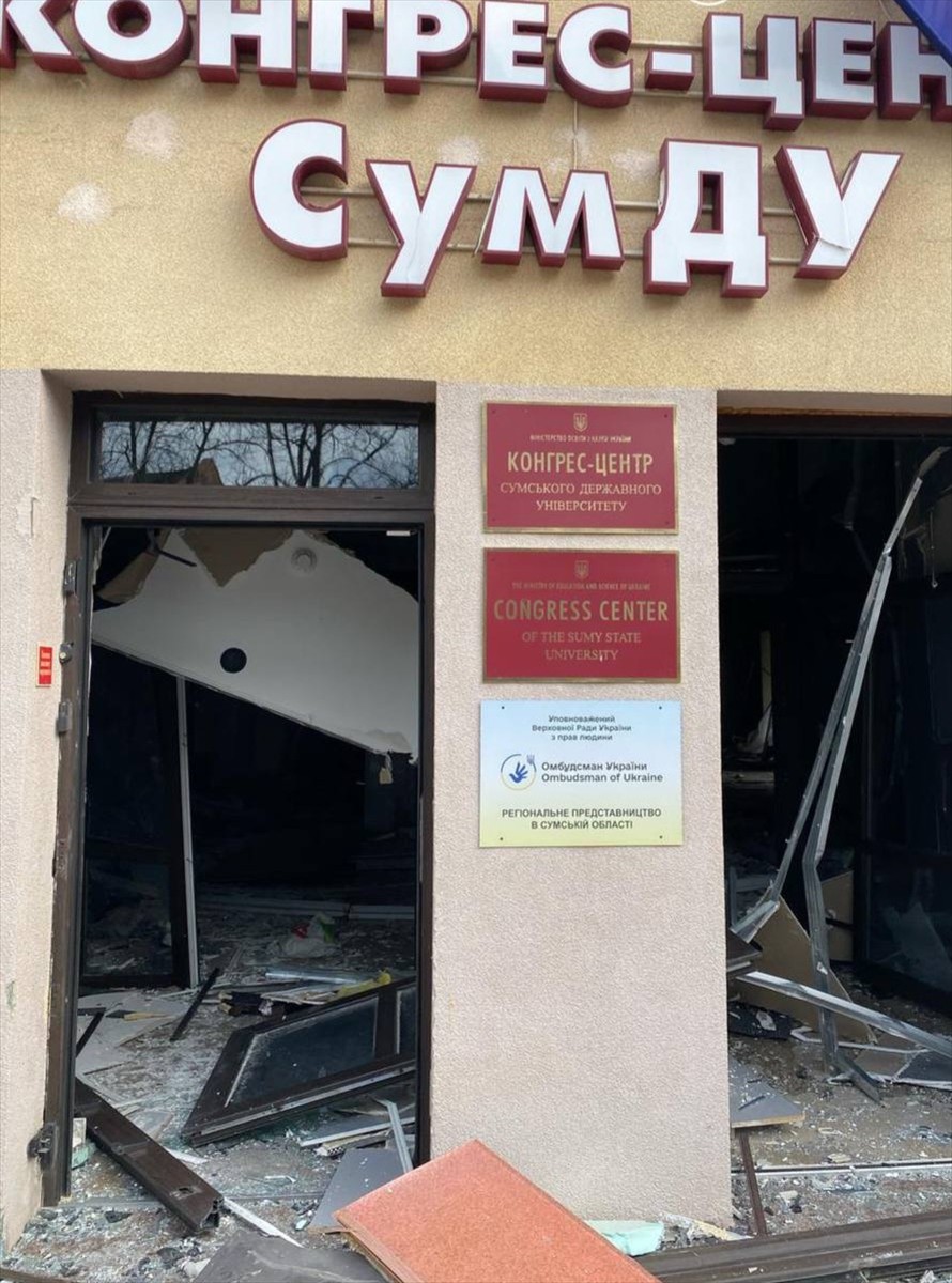 Ukrayna İçişleri Bakanı İgor Klimenko, Rus ordusunun Sumi kentine düzenlediği balistik füze...