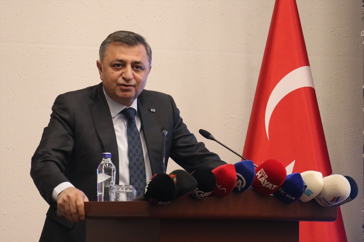 Uludağ İhracatçı Birlikleri (UİB) Genel Sekreterlik binasında "TİM Bölgesel İhracat Buluşmaları"...