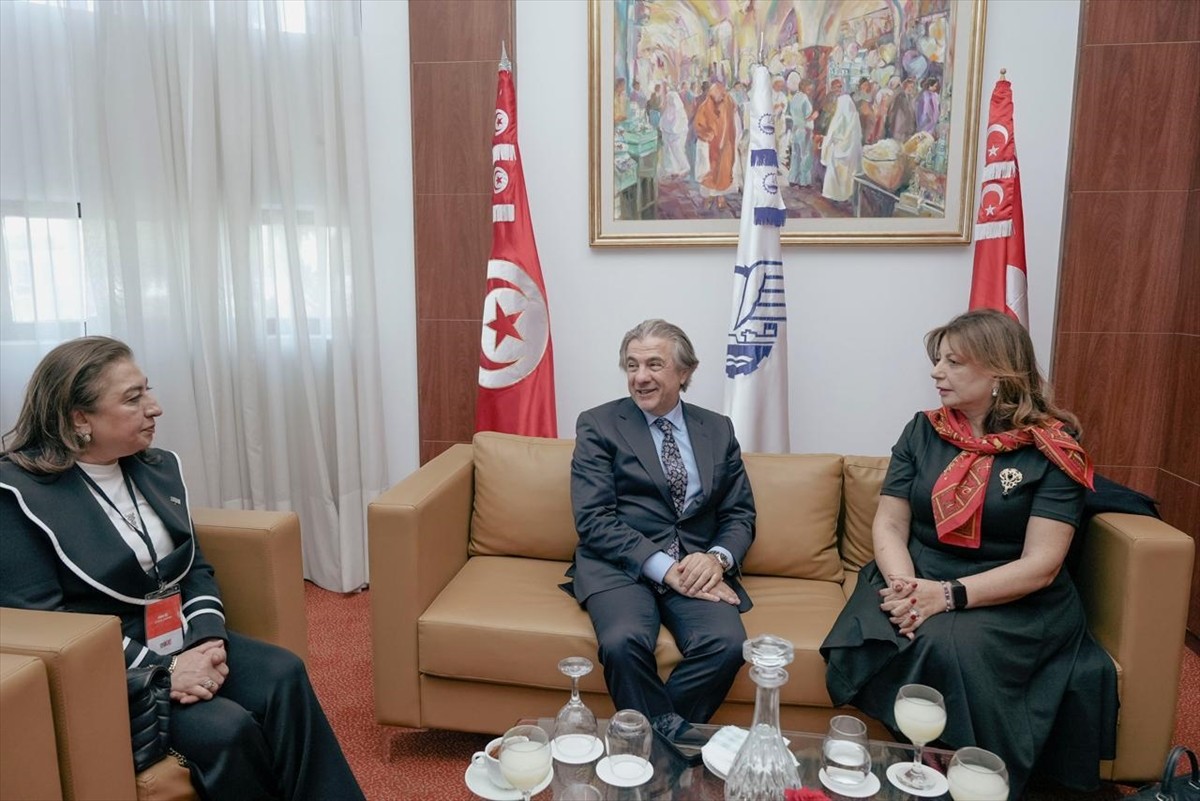 Uluslararası İş Kadınları ve Girişimciler Derneği (USİKAD) üyesi Türk iş kadınlarının katılımı ile...