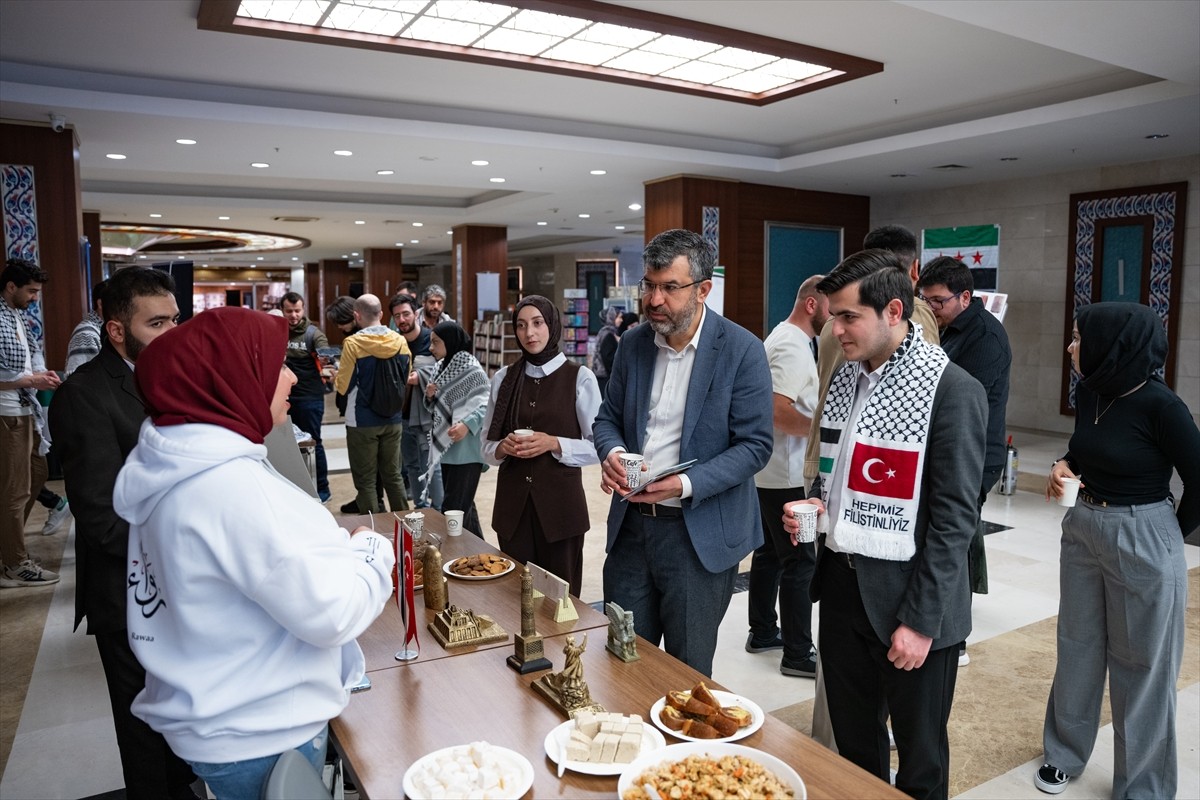 Uluslararası Müslüman Topluluklarla Dayanışma Vakfı'nın (MÜSDAV) gençlik teşkilatı MÜSDAV Genç...