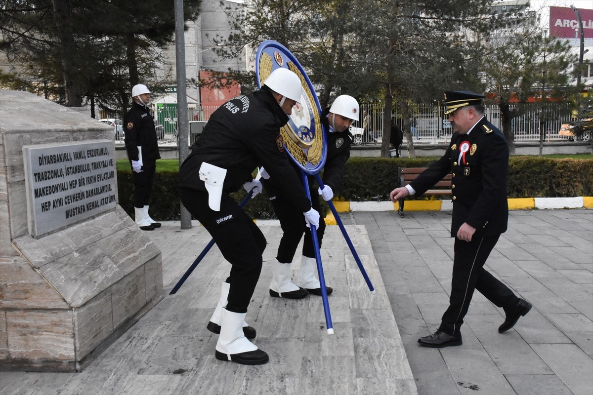 Van'da Türk Polis Teşkilatının 180. kuruluş yıl dönümü ve Polis Haftası dolayısıyla tören...