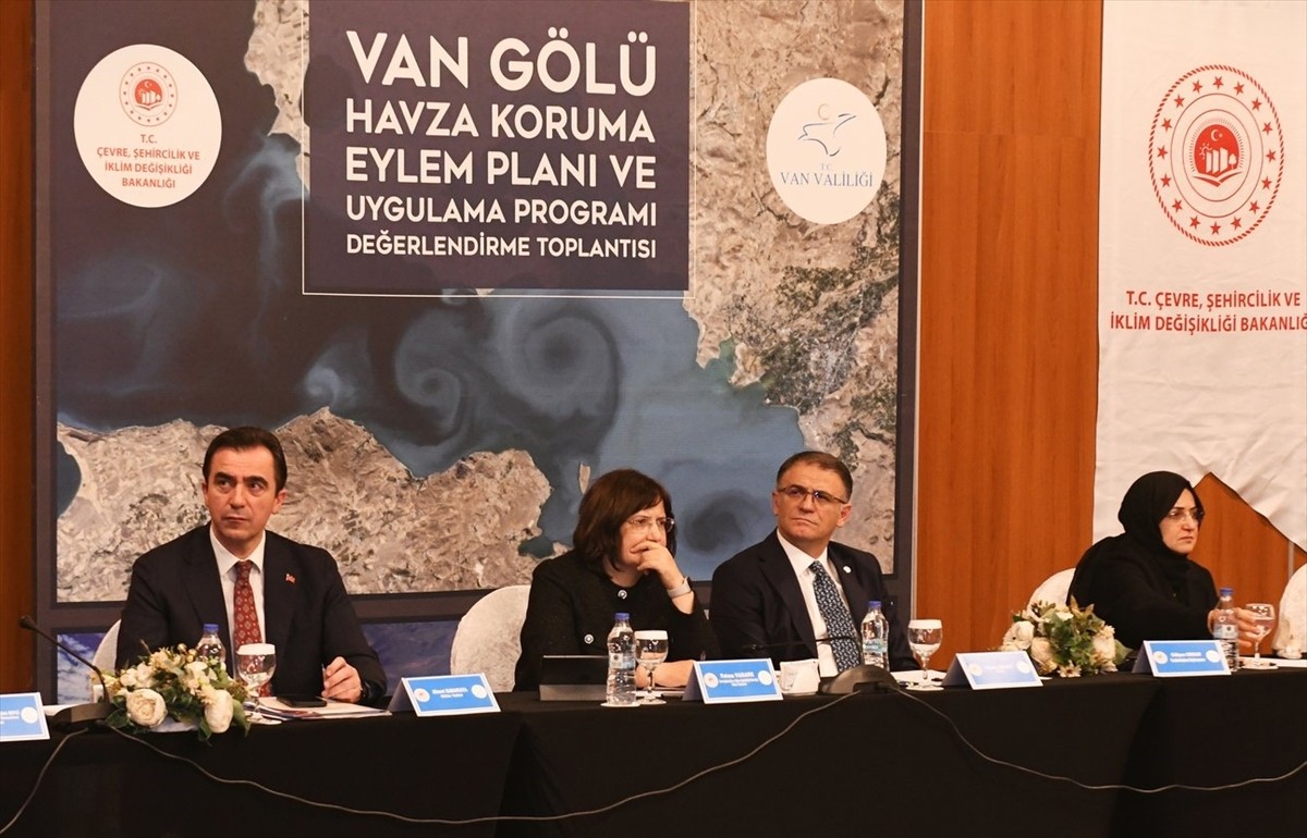 Van'da, Van Gölü Havza Koruma Eylem Planı ve Uygulama Programı Toplantısı gerçekleştirildi....