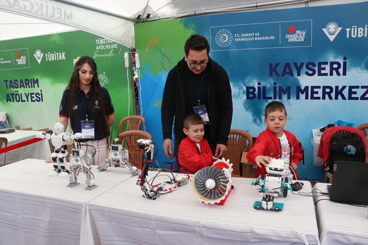 17. Uluslararası Milli Eğitim Bakanlığı (MEB) Robot Yarışması, Kayseri'nin ev sahipliğinde...