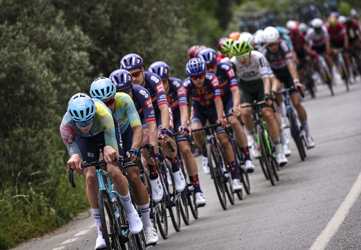 60. Cumhurbaşkanlığı Türkiye Bisiklet Turu'nun (TUR 2025) altıncı etabını XDS Astana takımından...