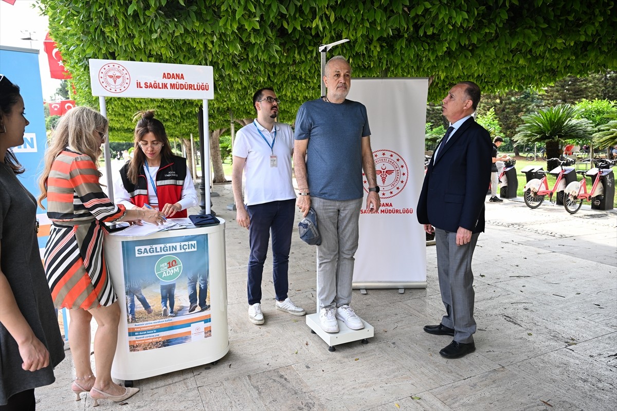Adana'da, Sağlık Bakanlığının "İdeal Kilonu Öğren, Sağlıklı Yaşa" kampanyası kapsamında 2 ayda...