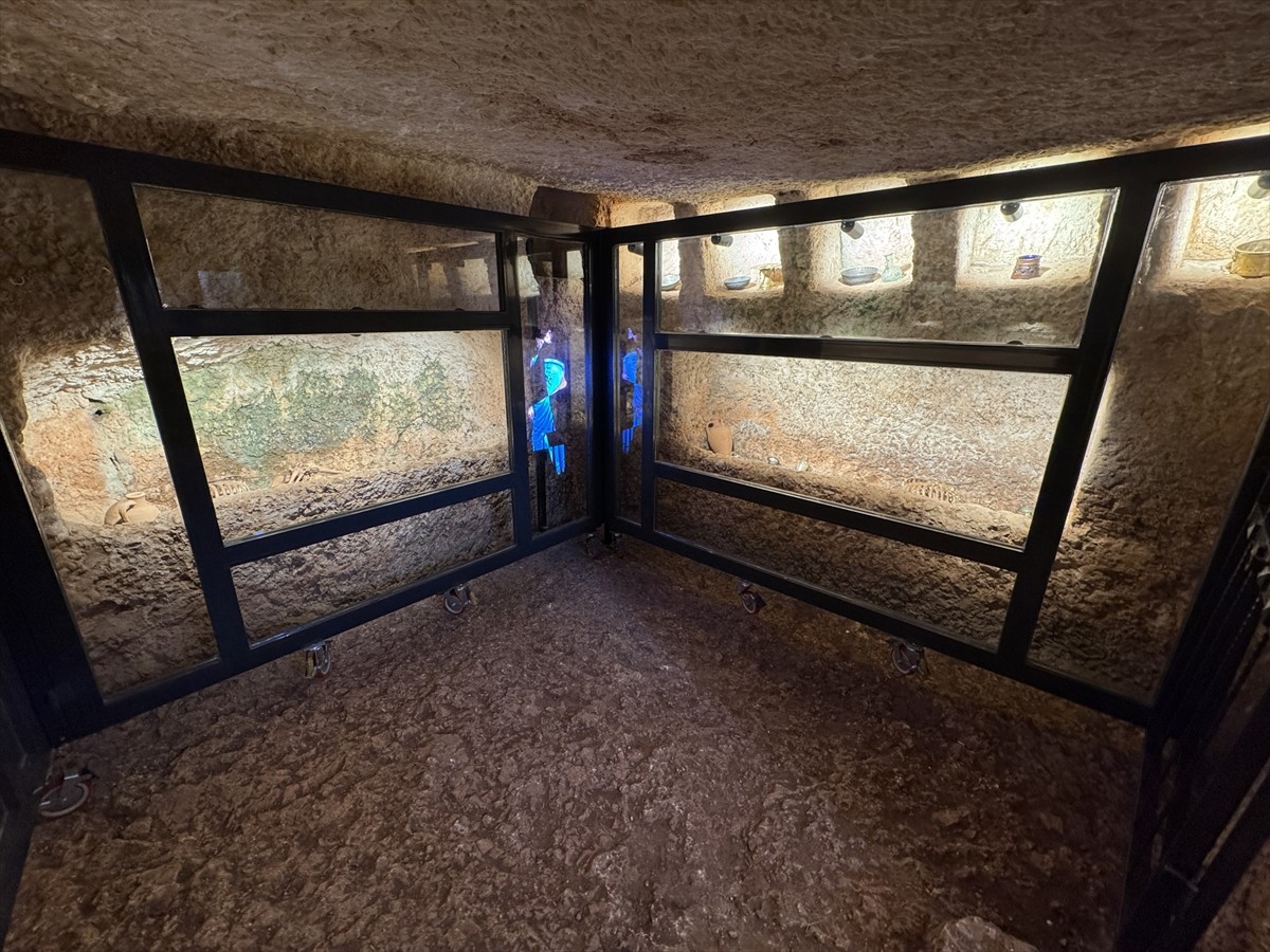 Adıyaman'ın önemli turizm değerlerinden Perre Antik Kenti, yapay zeka destekli hologramlarla...