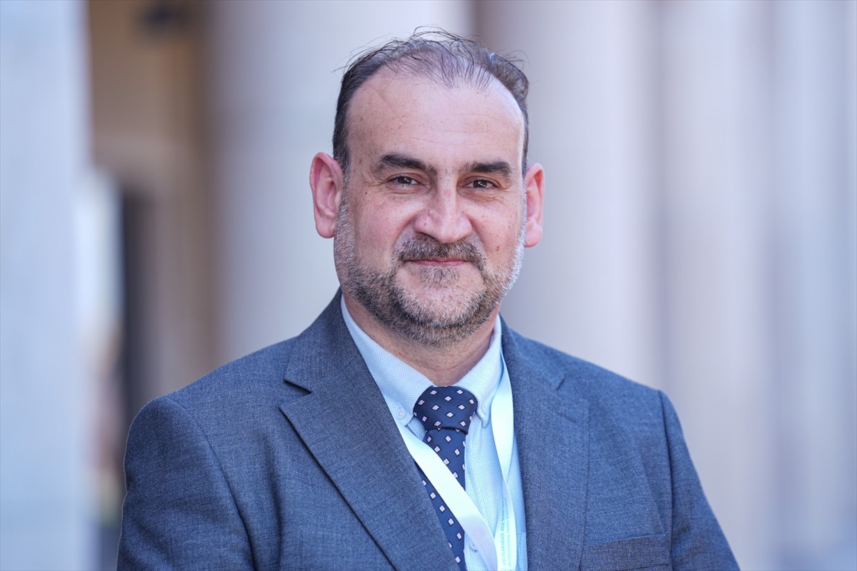 Aile ve Sosyal Hizmetler Bakanlığının katkılarıyla İstanbul Aile Vakfı tarafından "21. Yüzyılda...