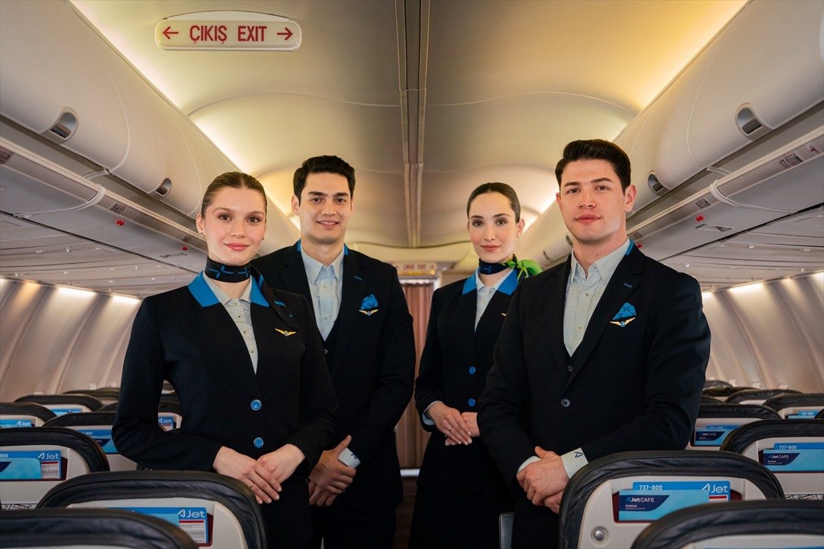 AJet, yurt dışı indirimli bilet kampanyası ile Türkiye çıkışlı biletleri, vergiler dahil 40...