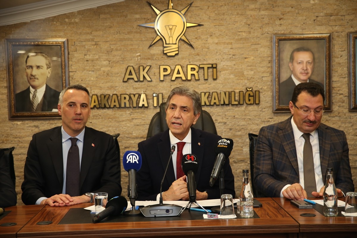 AK Parti Genel Başkan Yardımcısı ve Yerel Yönetimler Başkanı Mustafa Demir (sağ3), AK Parti...