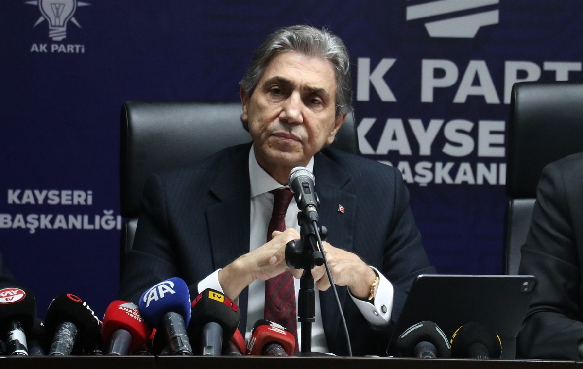 AK Parti Genel Başkan Yardımcısı ve Yerel Yönetimler Başkanı Mustafa Demir, terör örgütü PKK'nın...