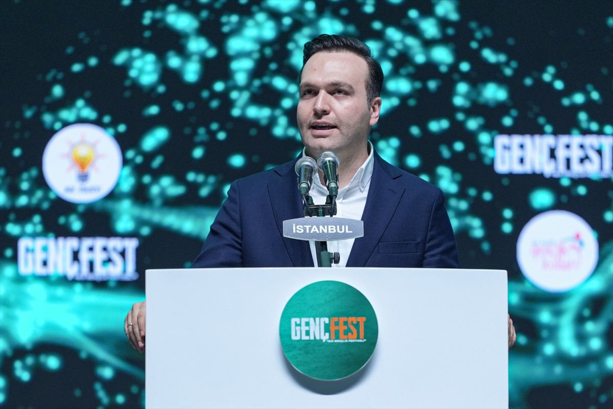 AK Parti Genel Merkez Gençlik Kolları Başkanı Yusuf İbiş, AK Parti Genel Merkez Gençlik Kollarınca...