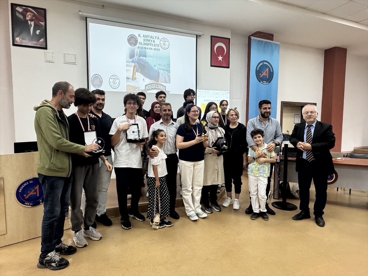 Akdeniz Üniversitesi fen ve eğitim fakülteleri tarafından 8. Antalya Kimya Olimpiyatı...