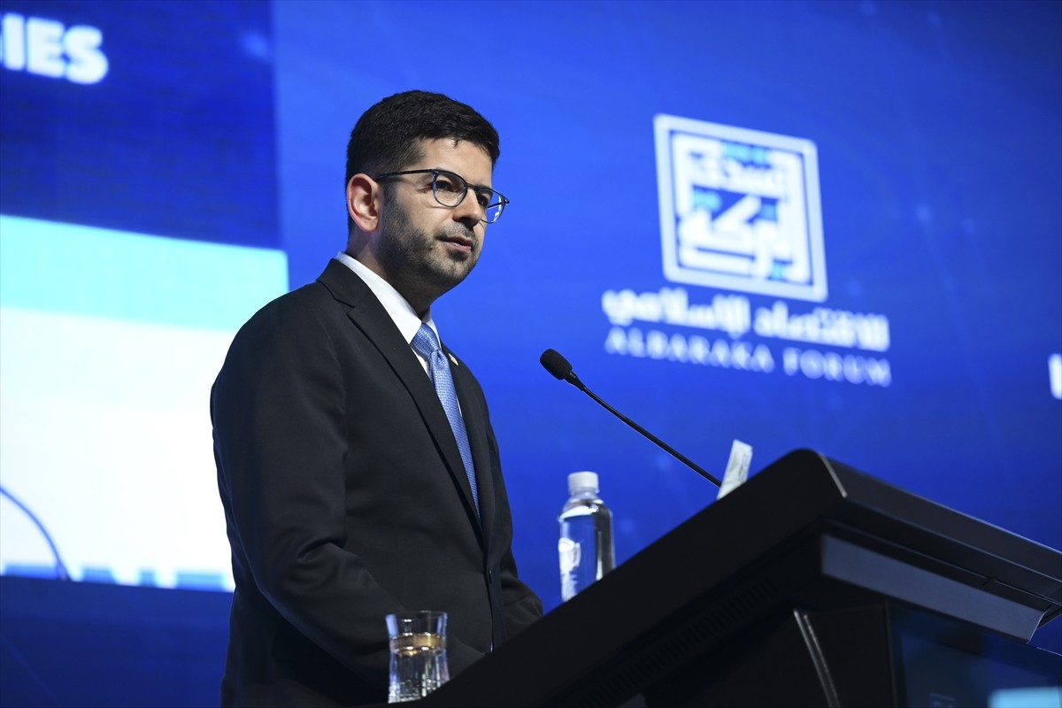 AlBaraka İslam Ekonomisi Forumu tarafından, "Türkiye AlBaraka Zirveleri" kapsamında düzenlenen "2....