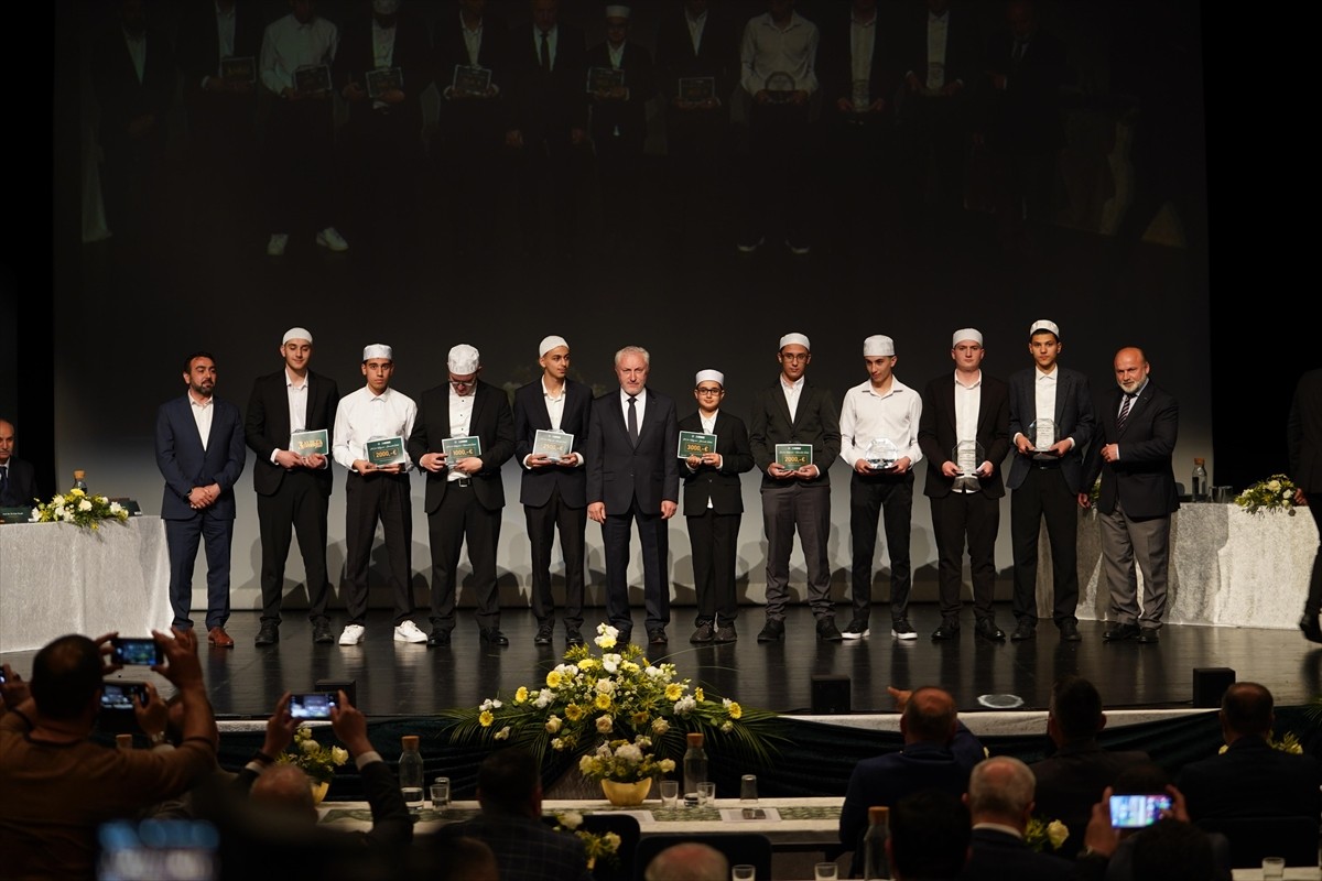 Almanya'nın Duisburg kentinde, İslam Toplumu Milli Görüş (IGMG) İrşad Başkanlığı tarafından "3....