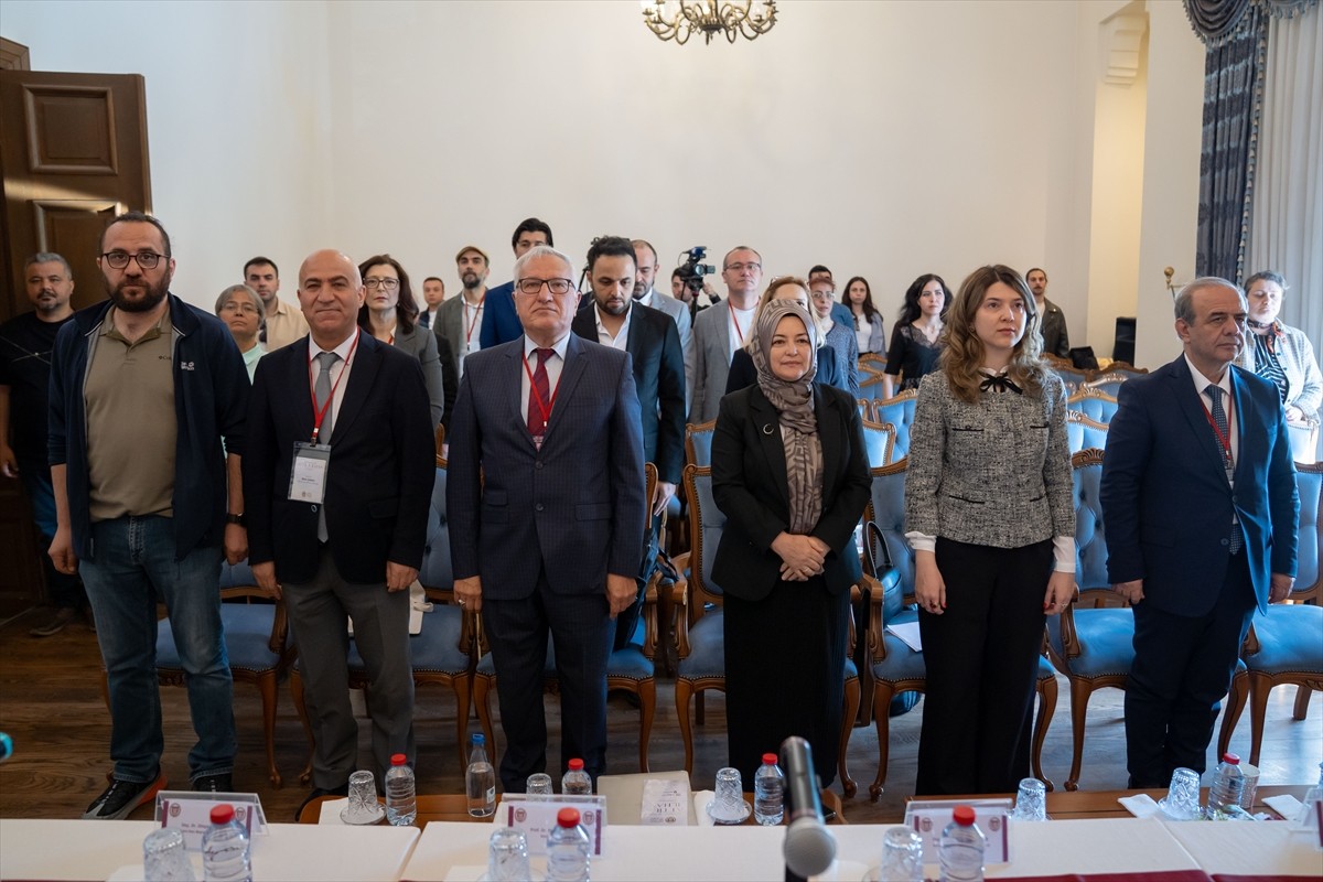 Ankara Sosyal Bilimler Üniversitesi (ASBÜ) ev sahipliğinde, "Doğumunun 100. Yılında Attila İlhan...