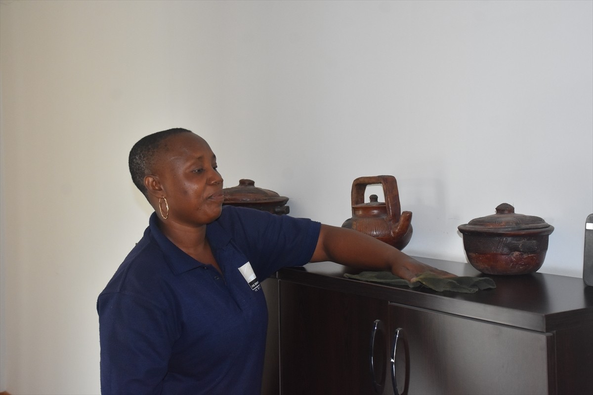 Anneler Günü, Nijerya'nın başkenti Abuja'da eşlerinden ayrı yaşayan, hayatlarını çocuklarına...